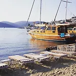 Buk Beach Club * 古托克布库