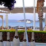 Buk Beach Club Värdshus Golturkbuku