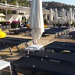 Värdshus Buk Beach Club Golturkbuku