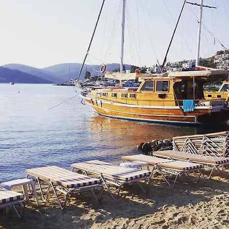 Buk Beach Club * 古托克布库